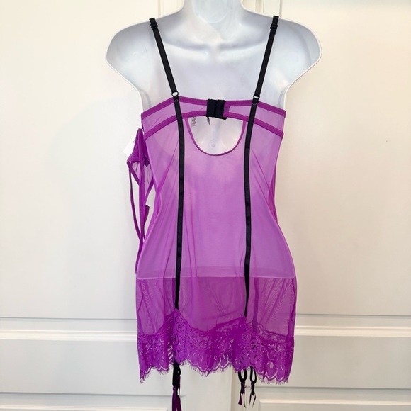 NWT Frederick’s of Hollywood Lace Stretch Mesh Purple Paris Slip Thong 2PC Set S - Picture 4 of 5